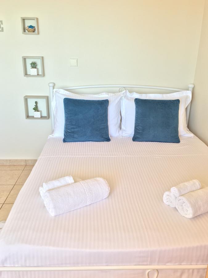 Koumpe Blue Sea View Apartment レティムノ エクステリア 写真