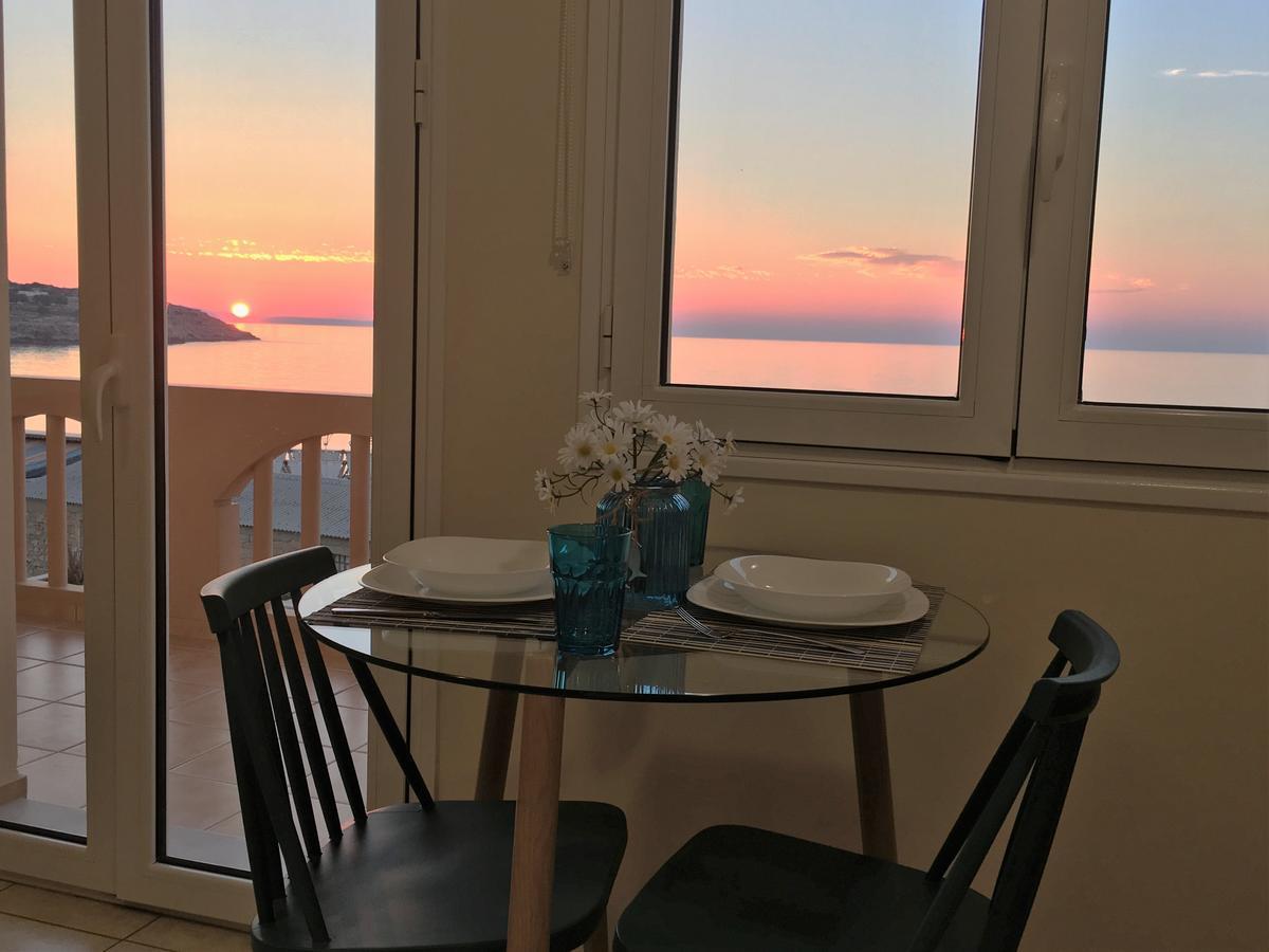 Koumpe Blue Sea View Apartment レティムノ エクステリア 写真